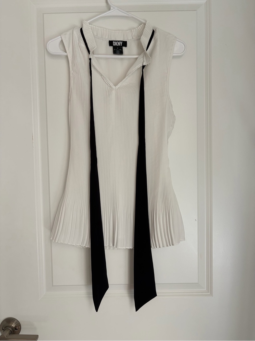 DKNY White Pleated Sleeveless Top with Black Neck Ties